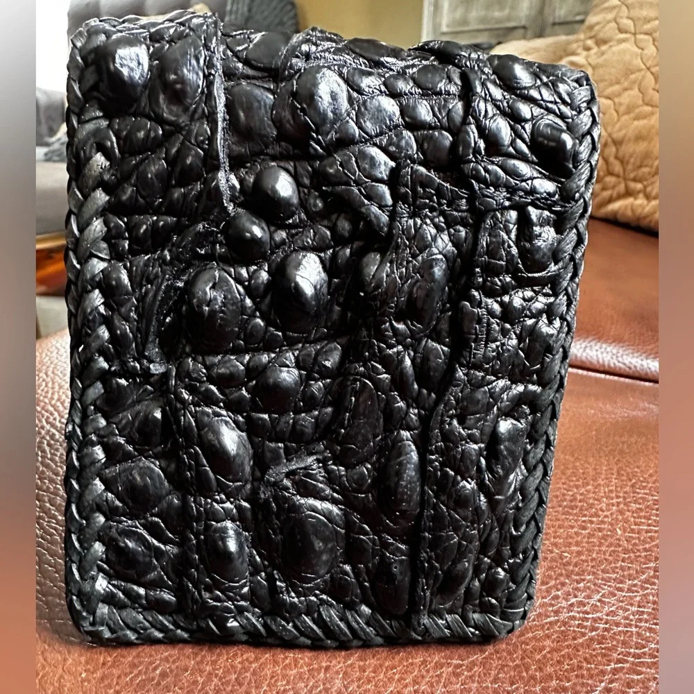 Saint Matainie Crocodile Bifold Wallet - Picture 2 of 14